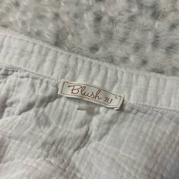 Blush&Day Linen Button Up - Picture 2 of 2